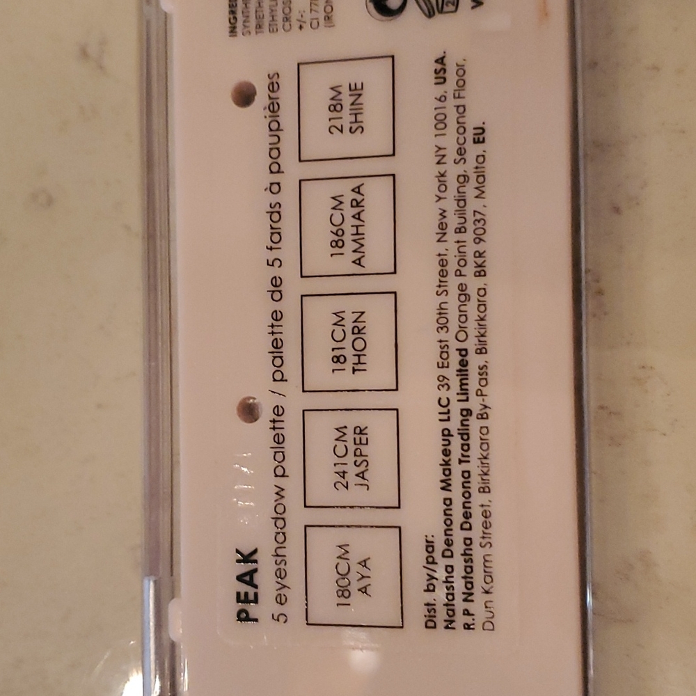 Eyeshadow Palette - Picture 2 of 2